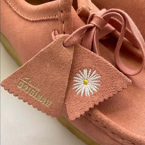 WALLABEE CLARKS ORIGINALS BLUSH PINK SUEDE SHOES - Picture 6 of 12
